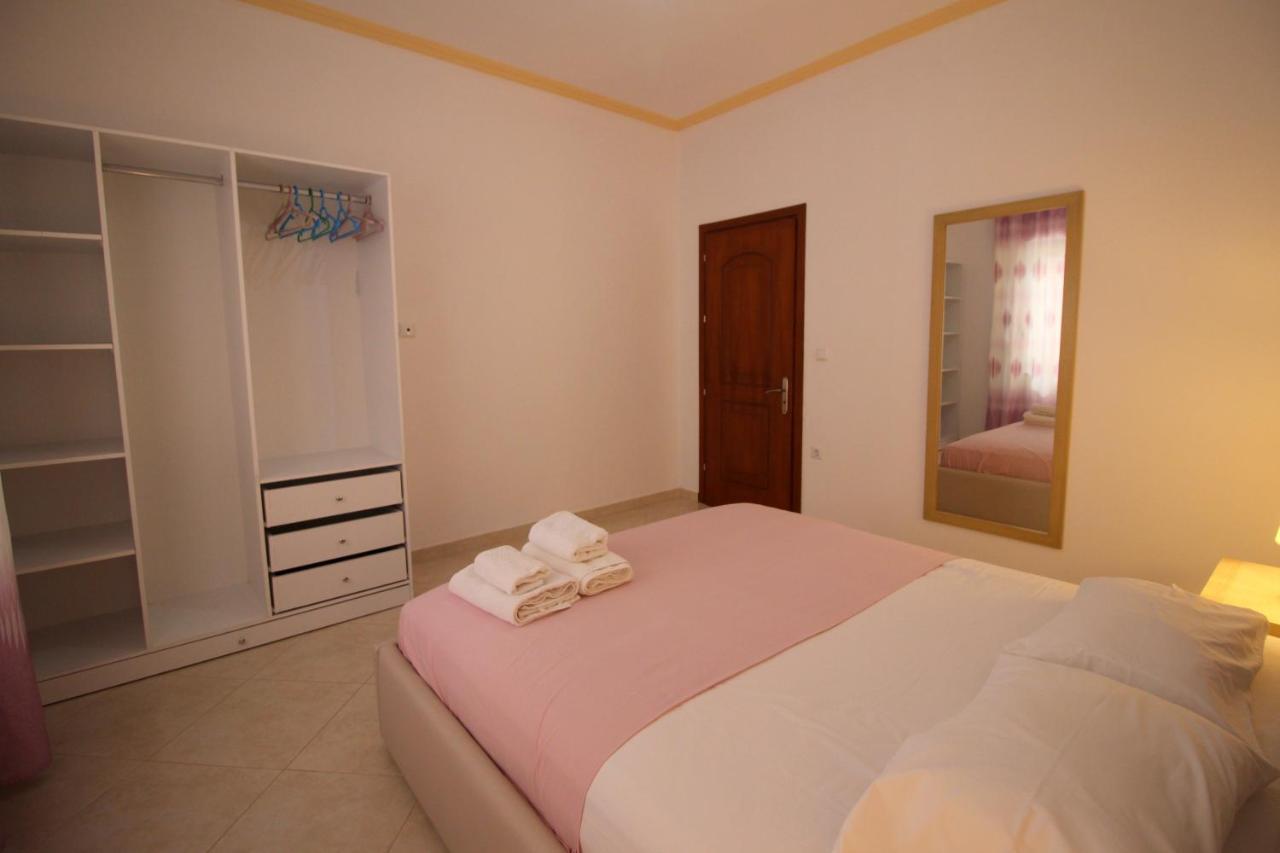 Villa 24 Sarandë 외부 사진